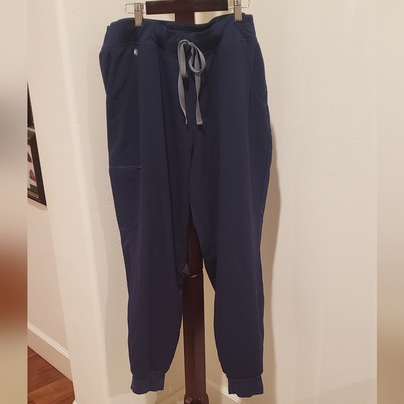 Figs navy blue scrubs set, size XXL - Picture 3 of 8